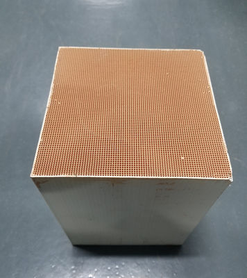 150 Cpsi ตัวเร่งปฏิกิริยาก๊าซเสียตัวเร่งปฏิกิริยาออกซิเดชันของสารประกอบอินทรีย์ระเหยง่าย Vocs