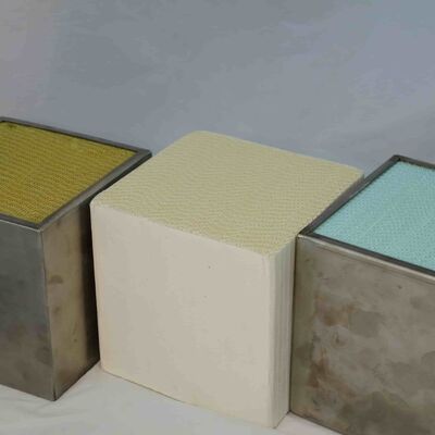 ซื้อ ทนต่อการกระแทกทางอุณหภูมิ ความดันต่ํา ลงแผ่น corrugated SCR Denox Catalyst สําหรับประสิทธิภาพการลดไดโตรในเตาอุตสาหกรรม การผลิตออนไลน์