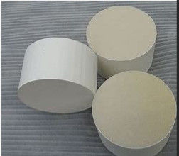 ซื้อ น้ำมันเบนซินตัวเร่งปฏิกิริยาสามทางที่ใช้ในเครื่องฟอกไอเสีย 3 ทาง 400 เซลล์ 3 นิ้ว การผลิตออนไลน์