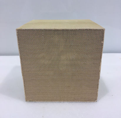 ซื้อ Honeycomb NH3 SCR Denitration Catalyst EURO 5 สำหรับเครื่องเผาผนึก การผลิตออนไลน์