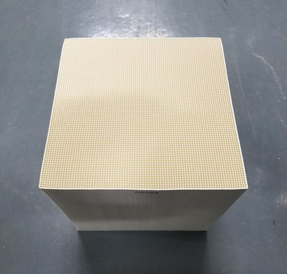 ซื้อ Platinum Honeycomb Catalytic Converter เซรามิค Combustor การผลิตออนไลน์