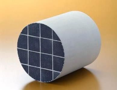 ซื้อ ตัวกรองอนุภาคดีเซล (DPF) พร้อมตัวเร่งปฏิกิริยา ทนความร้อนสูง แรงดันย้อนกลับต่ำ และการฟื้นฟูคู่ การผลิตออนไลน์