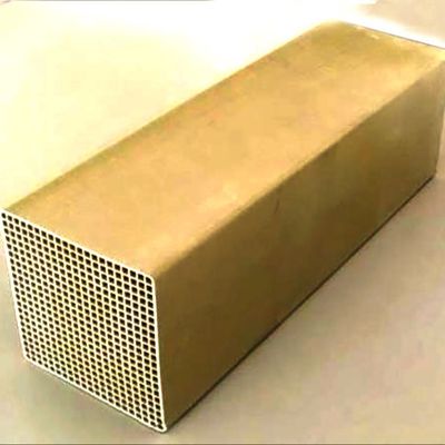 ซื้อ Extruder Honeycomb Catalyst รองรับความหนาแน่นของเซลล์อลูมินา 300 400 600 การผลิตออนไลน์